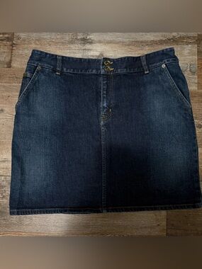 Ralph Lauren Dark Blue Denim Skirt Size 14 EUC